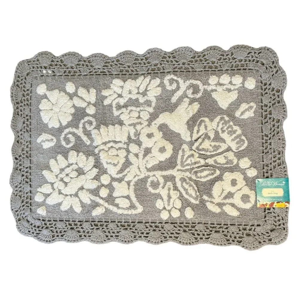 NWT Pioneer Woman Mazie Two-Color Floral Crochet Soft Silver Bath Rug 20